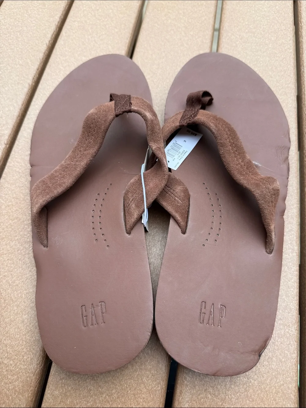 GAP Men's Brown Flip Flop Sandals NEW